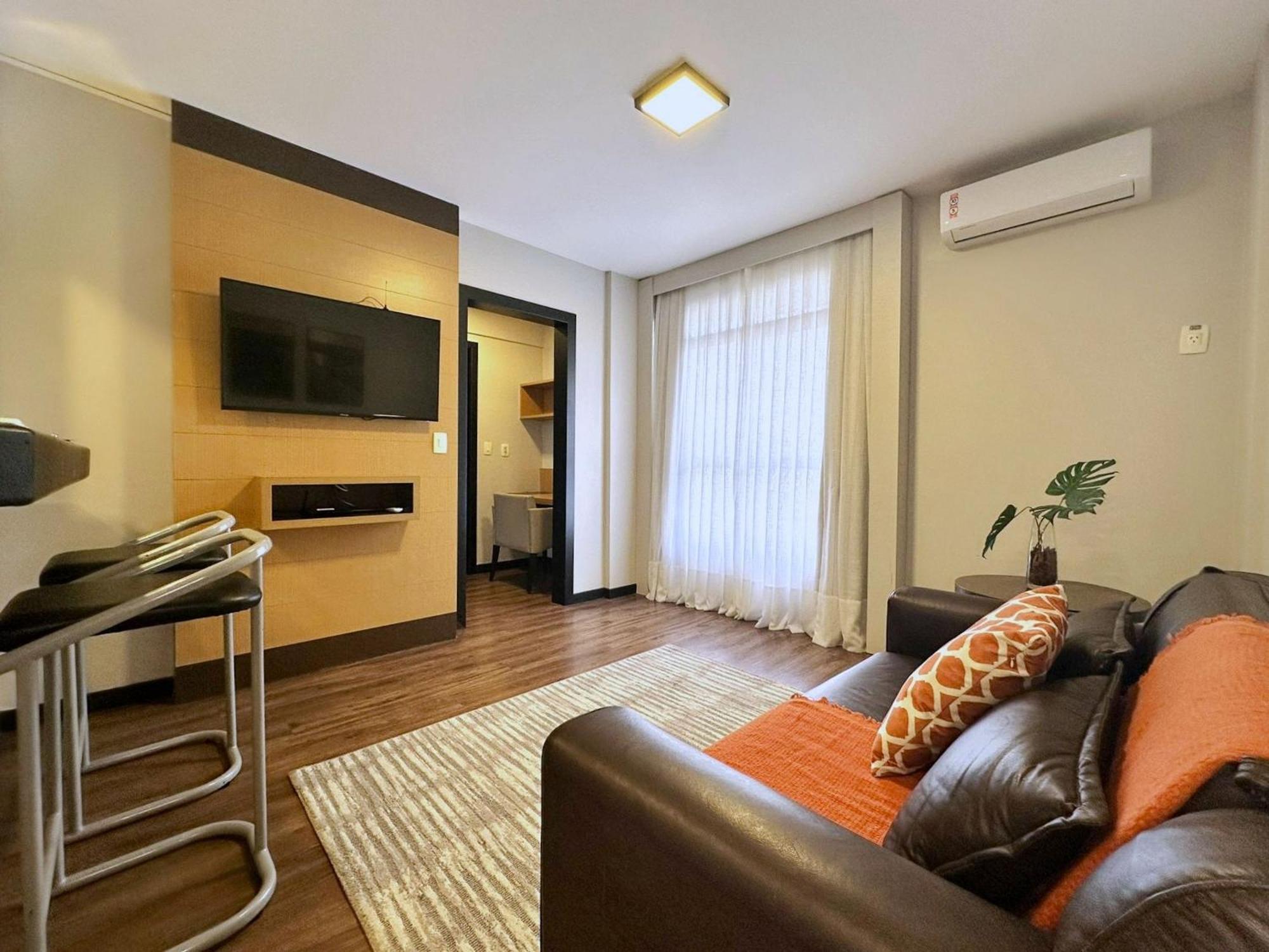 Central Park Flat Residence - Home Time ฟลอเรียนอโปลิส ภายนอก รูปภาพ