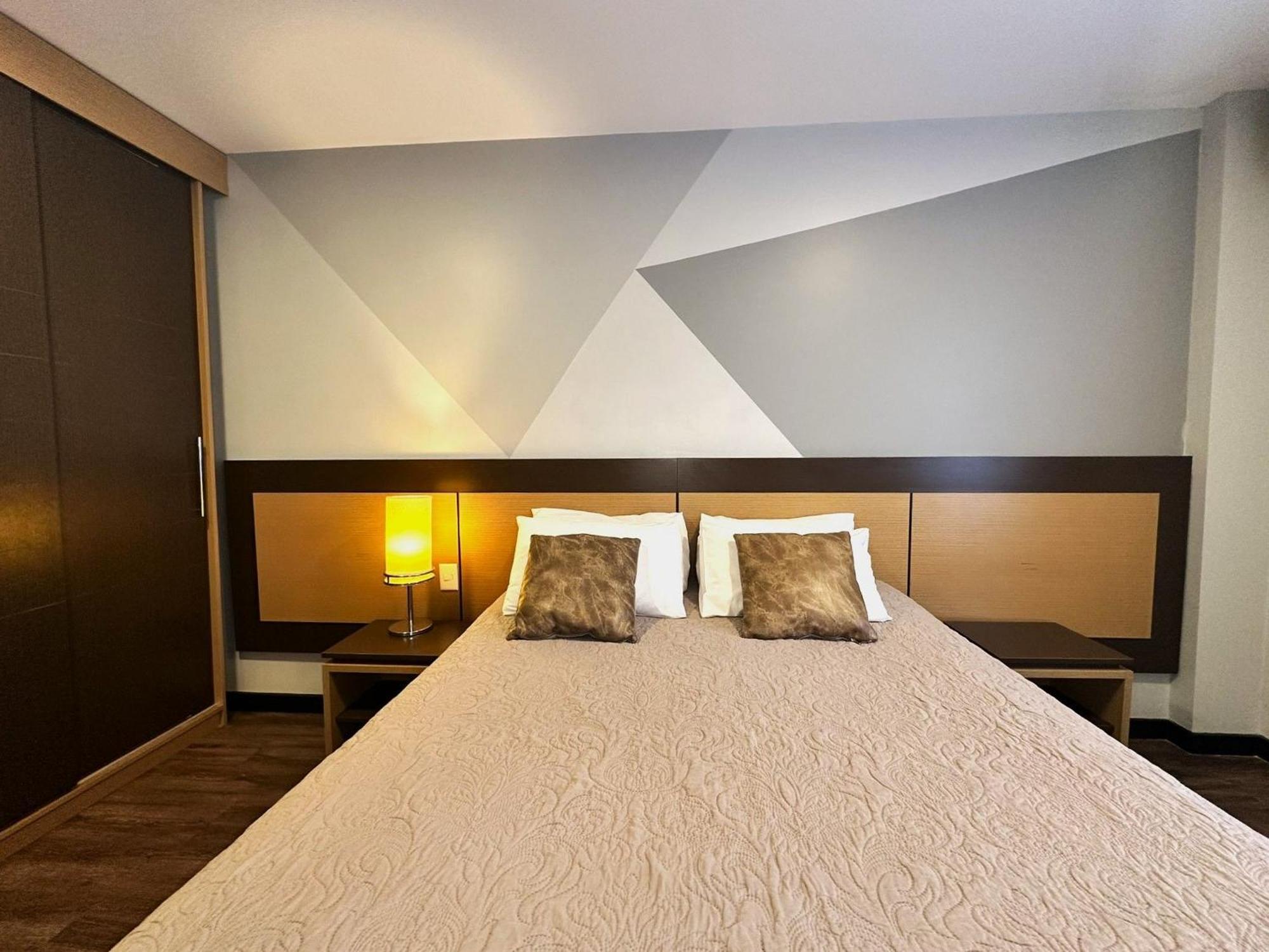 Central Park Flat Residence - Home Time ฟลอเรียนอโปลิส ภายนอก รูปภาพ
