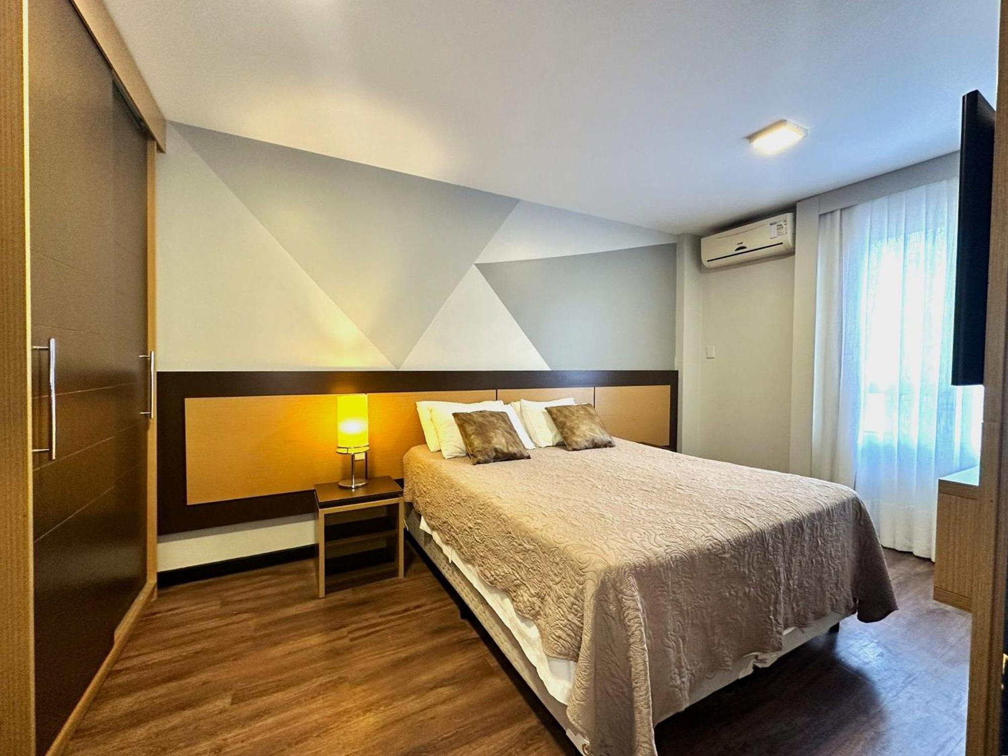 Central Park Flat Residence - Home Time ฟลอเรียนอโปลิส ภายนอก รูปภาพ